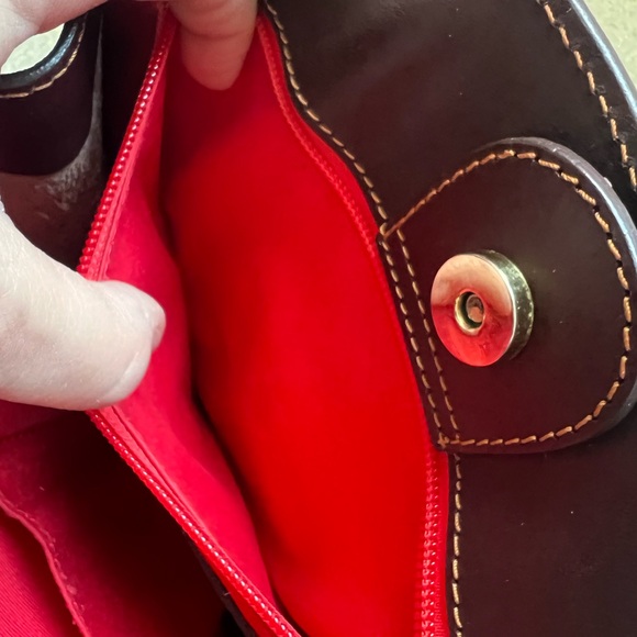 ALTO Dooney & Bourke (made in Italy) Tall Florentine Leather Tote - Picture 14 of 16